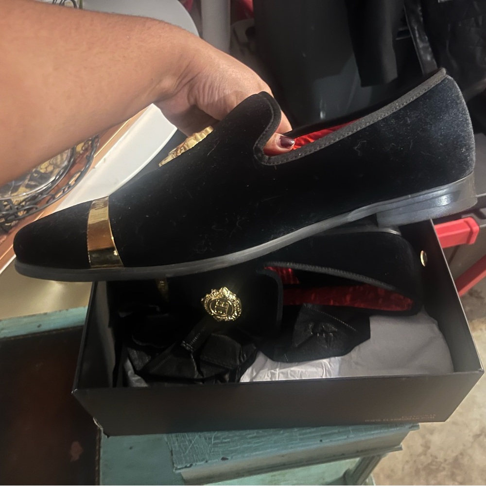 Elanroman Velvet Loafers / Dress Shoes with gold accents